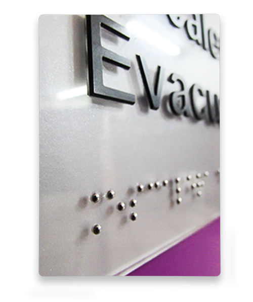 3_Señalizacion_inclusiva_Colombia_marcacion_electrica_inclusiva_Logo_Publiseven_10